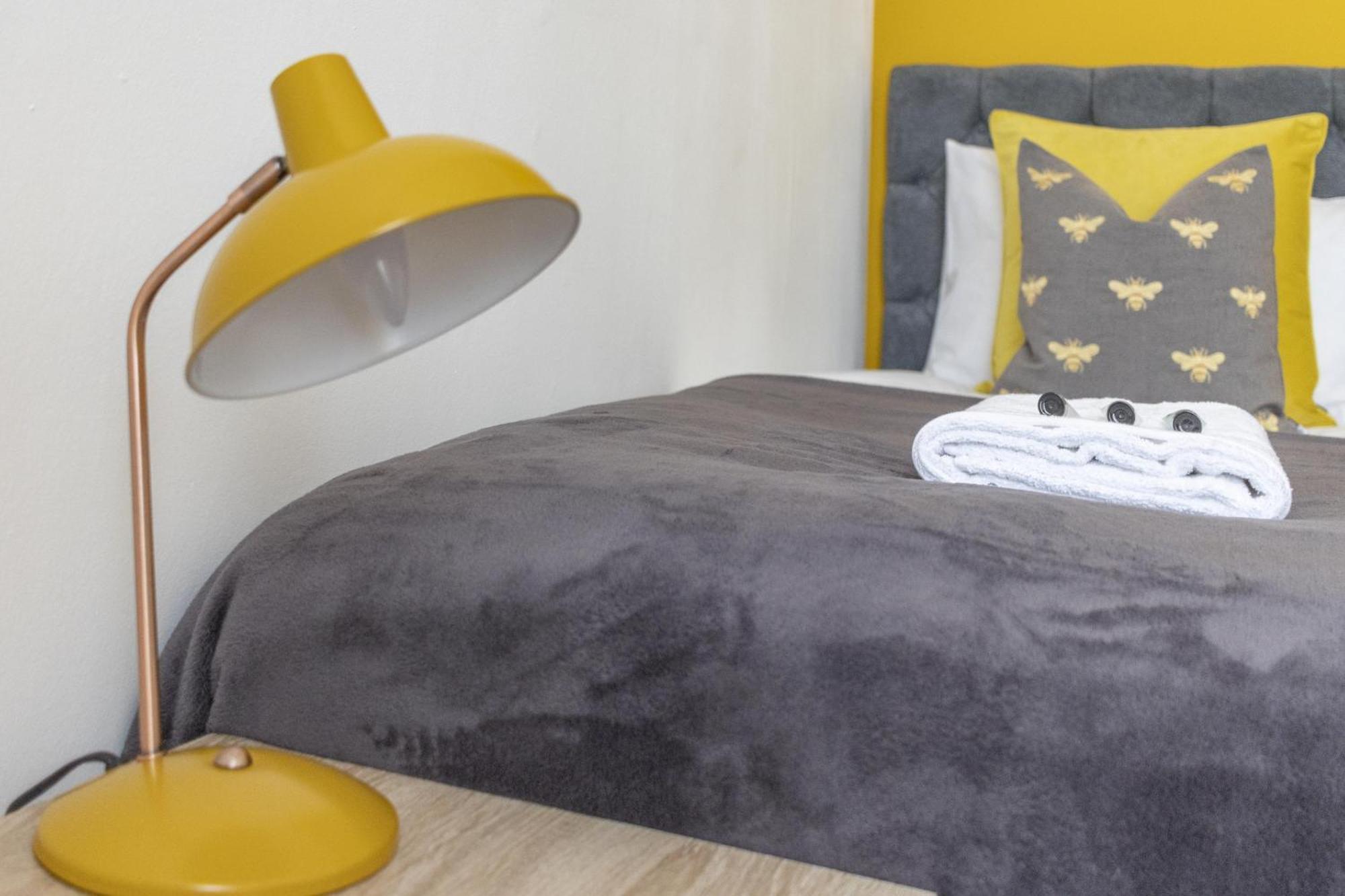 Appartement Alexandra - Large 3 Bed Perfect For Contractors, Free Parking, Fast Wifi And Great Value! à Plymouth Extérieur photo